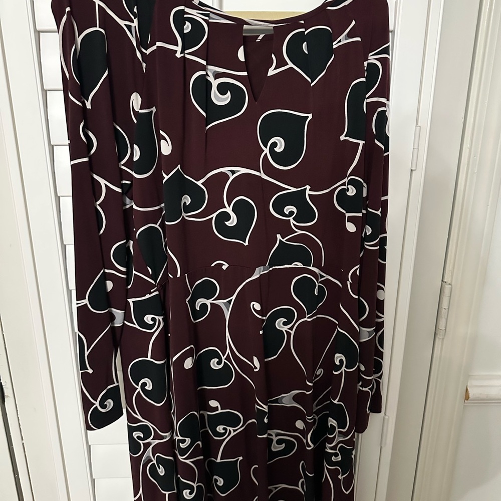 Ann Taylor Burgundy and White Midi Dress